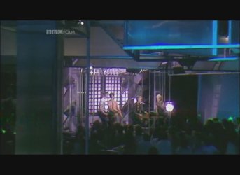 1981-06-25 Top of the Pops BBC TV Show - New Life - dmremix.pro[09-47-15].JPG